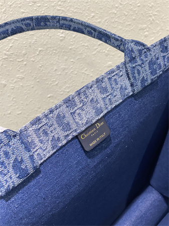 cd medium book tote blue denim D*or  oblique jacquard