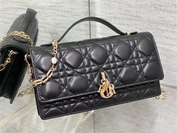 cd miss D*or mini top handle bag cannage lambskin