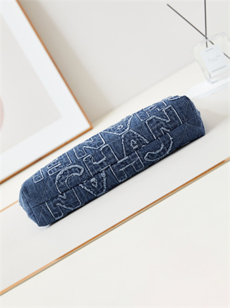 Cha.nel 22 Medium Handbag Dk Blue Denim Silver Tone Metal AS3261