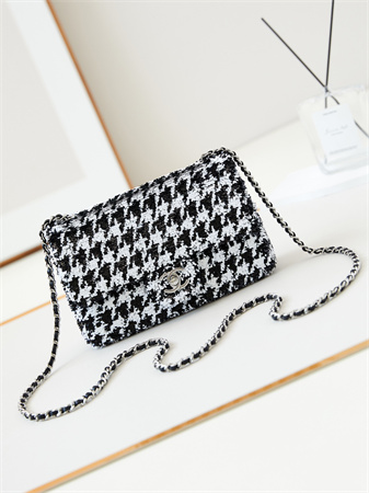 Ch*el evening bag sequins & silver-tone metal black and white as4297
