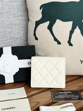 Ch*el wallet grained calfskin/lambskin a84028