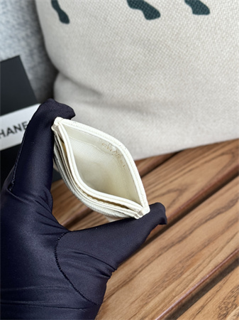 Ch*el card holder grained calfskin/lambskin ap0223