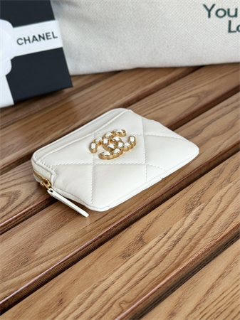 Ch*el zipper coin purse lambskin ap2086