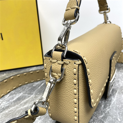 Fen.di BaguetteSelleria bag with 612 hand-sewn topstitches