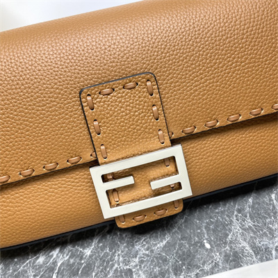 Fen.di BaguetteSelleria bag with 612 hand-sewn topstitches