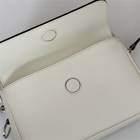 g*u*i small gg crossbody bag with tag white leather and white gg S*p*e canvas 795464