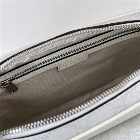 g*u*i small gg crossbody bag with tag white leather and white gg S*p*e canvas 795464