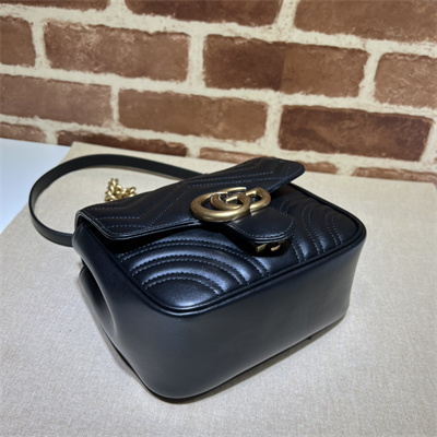 Gu.cci GG Marmont Mini Shoulder Bag Black 739682