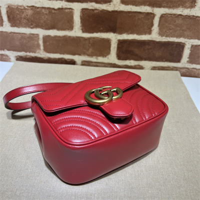 Gu.cci GG Marmont Mini Shoulder Bag Red 739682