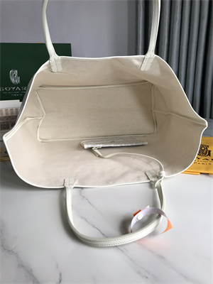 Go*ard saint l0*is gm bag in Go*ardine canvas & chevroches calfskin