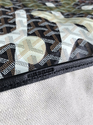 Go*ard saint l0*is gm bag in Go*ardine canvas & chevroches calfskin