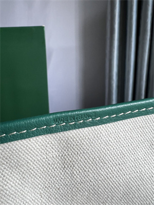 Go*ard saint l0*is pm bag in Go*ardine canvas & chevroches calfskin