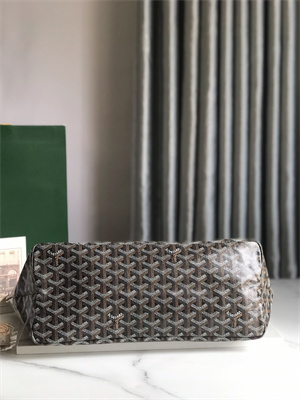 Go*ard saint l0*is pm bag in Go*ardine canvas & chevroches calfskin