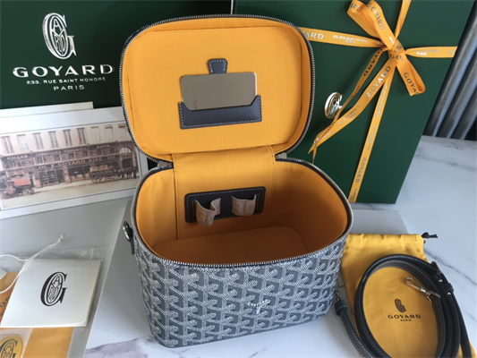 Go*ard muse vanity case in Go*ardine canvas & cervon calfskin