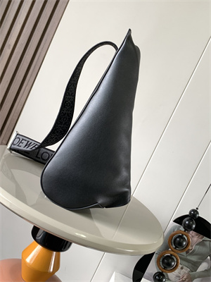 l0ew* anton sling bag in S*pple smooth calf and jacquard