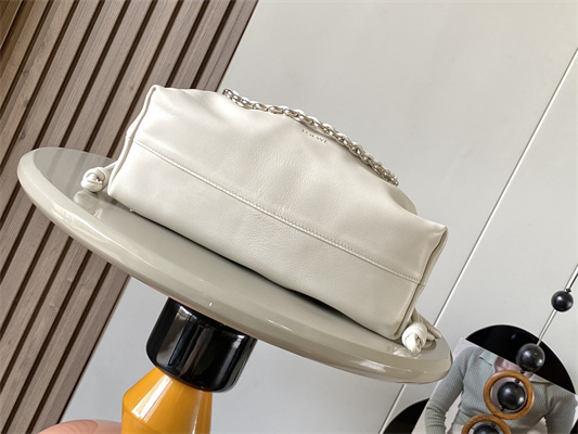 L0ew* medium flamenco purse in  mellow nappa lambskin