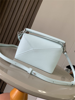 L0ew* mini puzzle bag in classic calfskin