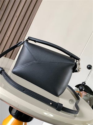 L0ew* mini puzzle bag in classic calfskin