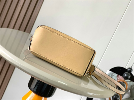 L0ew* mini puzzle bag in classic calfskin