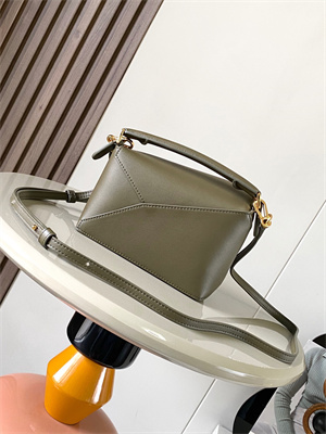 L0ew* mini puzzle bag in classic calfskin