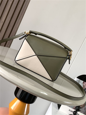 L0ew* mini puzzle bag in classic calfskin