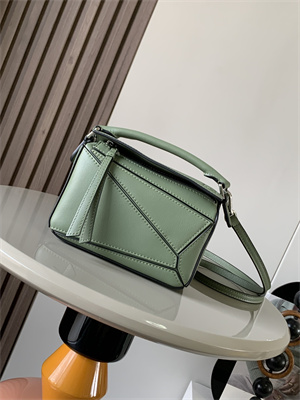 L0ew* mini puzzle bag in classic calfskin