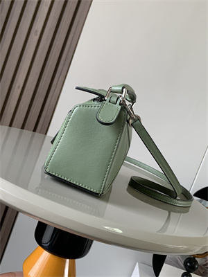 L0ew* mini puzzle bag in classic calfskin