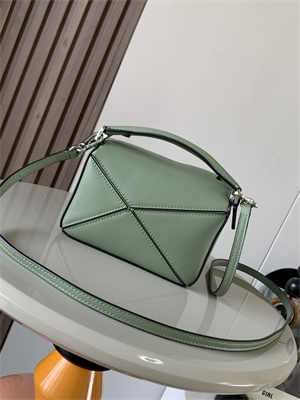 L0ew* mini puzzle bag in classic calfskin