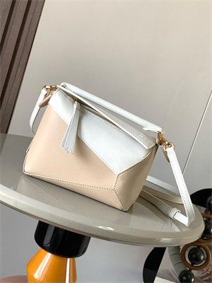 L0ew* mini puzzle bag in classic calfskin
