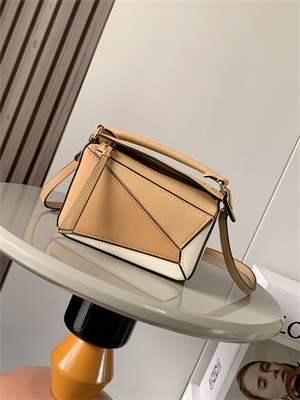 L0ew* mini puzzle bag in classic calfskin