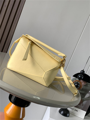 L0ew* mini puzzle bag in classic calfskin