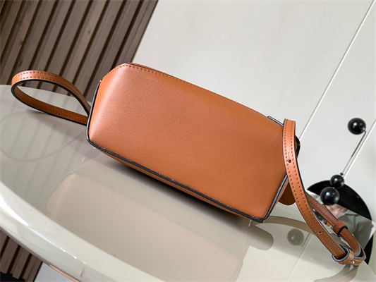 L0ew* mini puzzle bag in classic calfskin