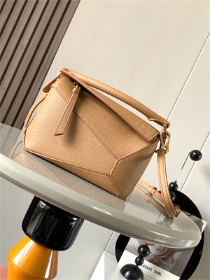L0ew* mini puzzle bag in soft grained calfskin