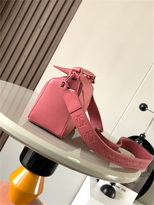 L0ew* mini puzzle bag in soft grained calfskin with wide strap