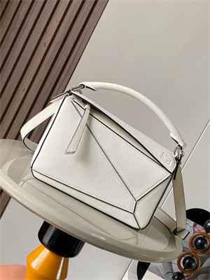 L0ew* small puzzle bag in classic calfskin