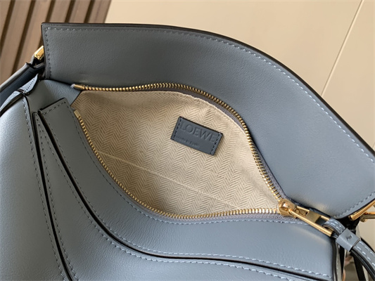 L0ew* small puzzle bag in classic calfskin