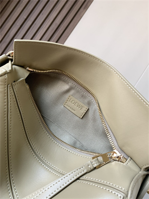 L0ew* small puzzle bag in classic calfskin