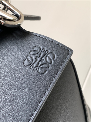 L0ew* small puzzle bag in classic calfskin