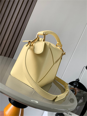 L0ew* small puzzle bag in classic calfskin