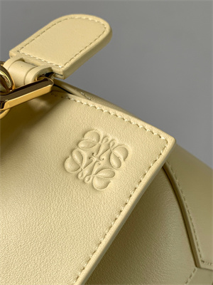 L0ew* small puzzle bag in classic calfskin