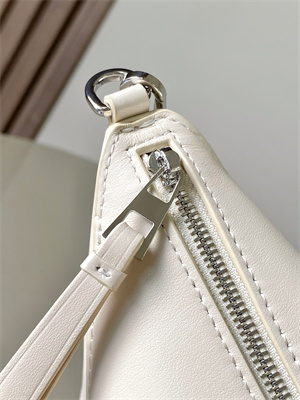 L0ew* puzzle fold pouch in shinny nappa calfskin