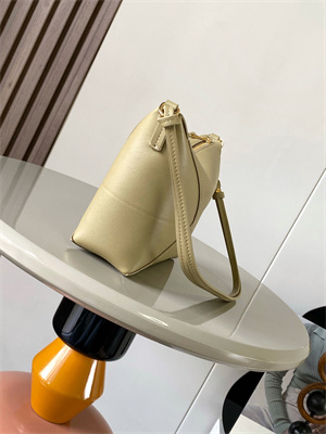 L0ew* puzzle fold pouch in shinny nappa calfskin