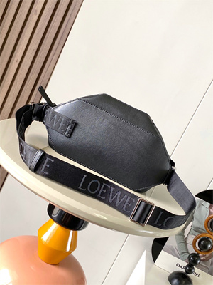 L0ew* convertible sling in classic calfskin