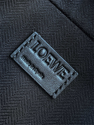 L0ew* convertible sling in classic calfskin