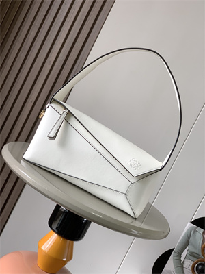 L0ew* puzzle hobo bag in classic calfskin