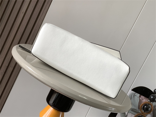 L0ew* puzzle hobo bag in classic calfskin