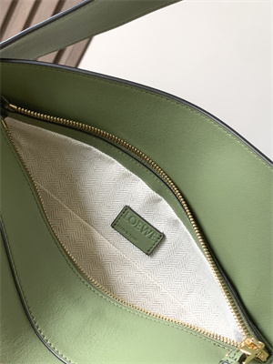 L0ew* puzzle hobo bag in classic calfskin