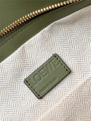 L0ew* puzzle hobo bag in classic calfskin