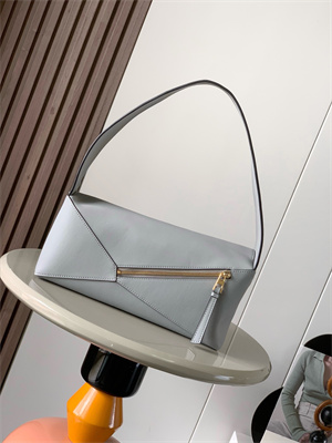 L0ew* puzzle hobo bag in classic calfskin