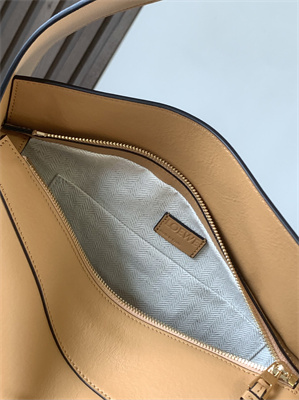 L0ew* puzzle hobo bag in classic calfskin